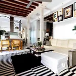 Loft Singular En Casa Regionalista Sevilla Centro